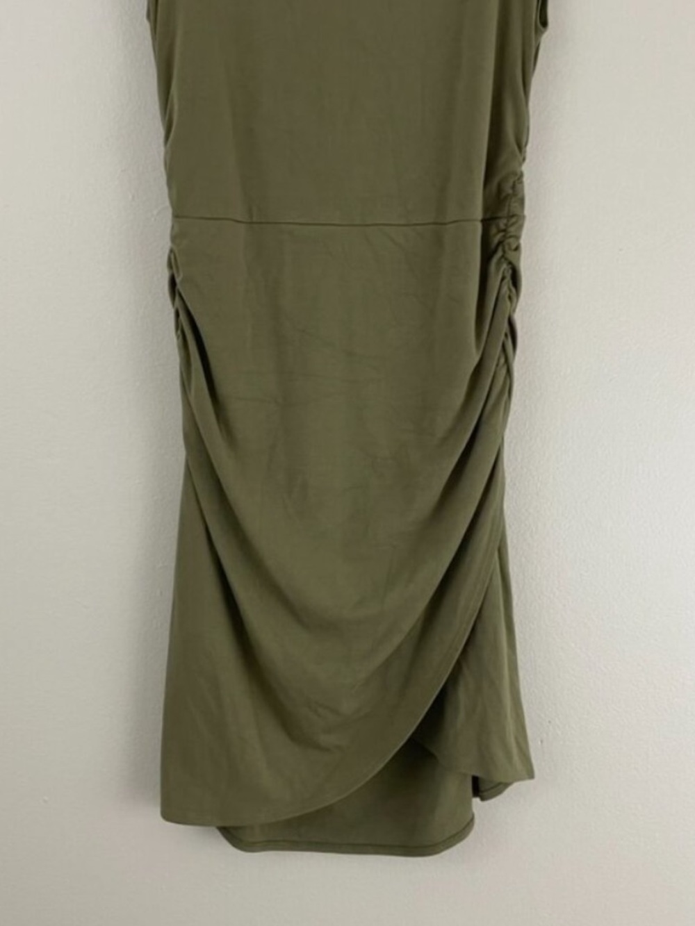 Aritzia NEW Wilfred The Boulevard Mockneck Ruched Dress in Olive Green Size XS - Picture 6 of 8